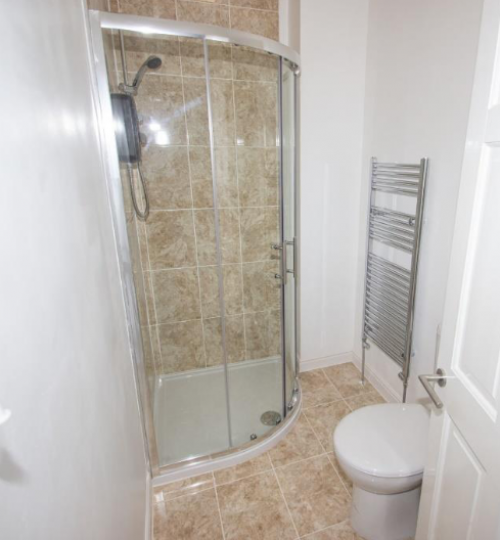 15. Bathroom Upstairs